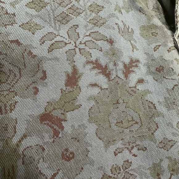 Pilcro - Anthropologie - Floral Slim boyfriend Jeans with Subtle Pattern size 26 - Picture 4 of 7